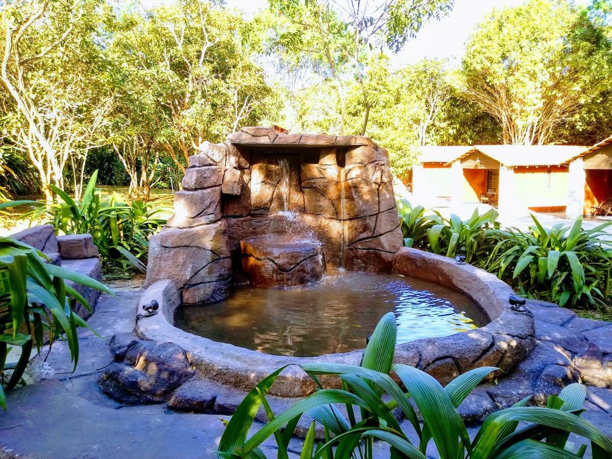 Pousada Villa Das Pedras Pirenopolis Bagian luar foto